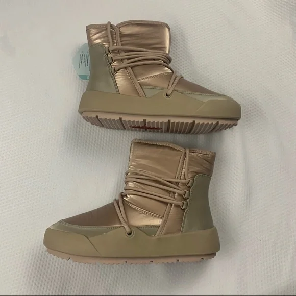 BareTraps | Shoes | Baretraps Boots | Poshmark display picture 2